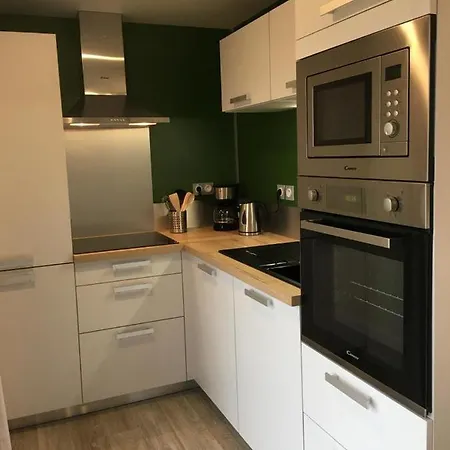 Granny La Vallee Des Noyers *