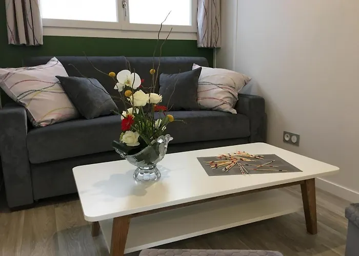 Casa de Férias Granny La Vallee Des Noyers Lhommaize