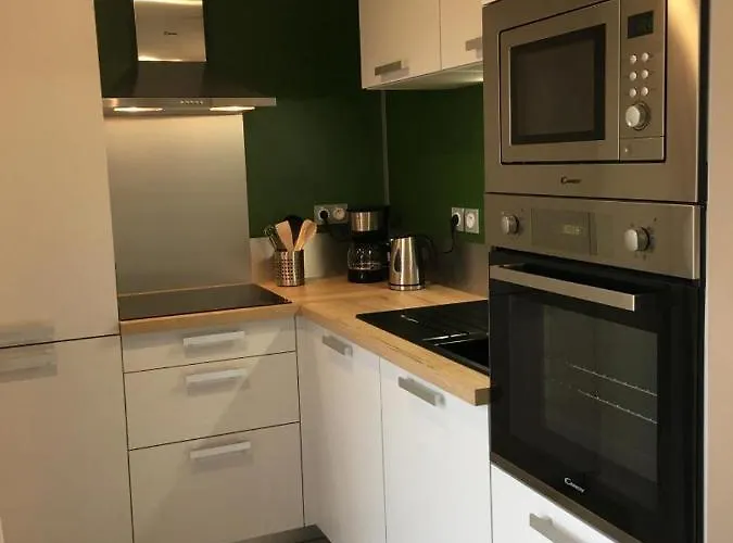 Granny La Vallee Des Noyers *